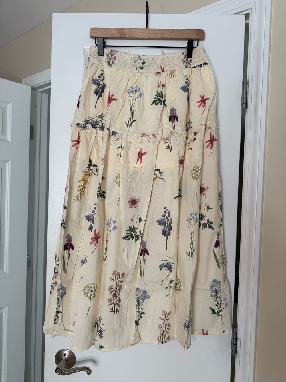 NWT Vici Sunlit Garden Floral Top & Skirt Set - Picture 7 of 10